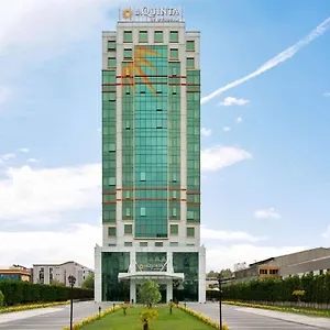 Hotel La Quinta By Wyndham Gunesli, Istambul